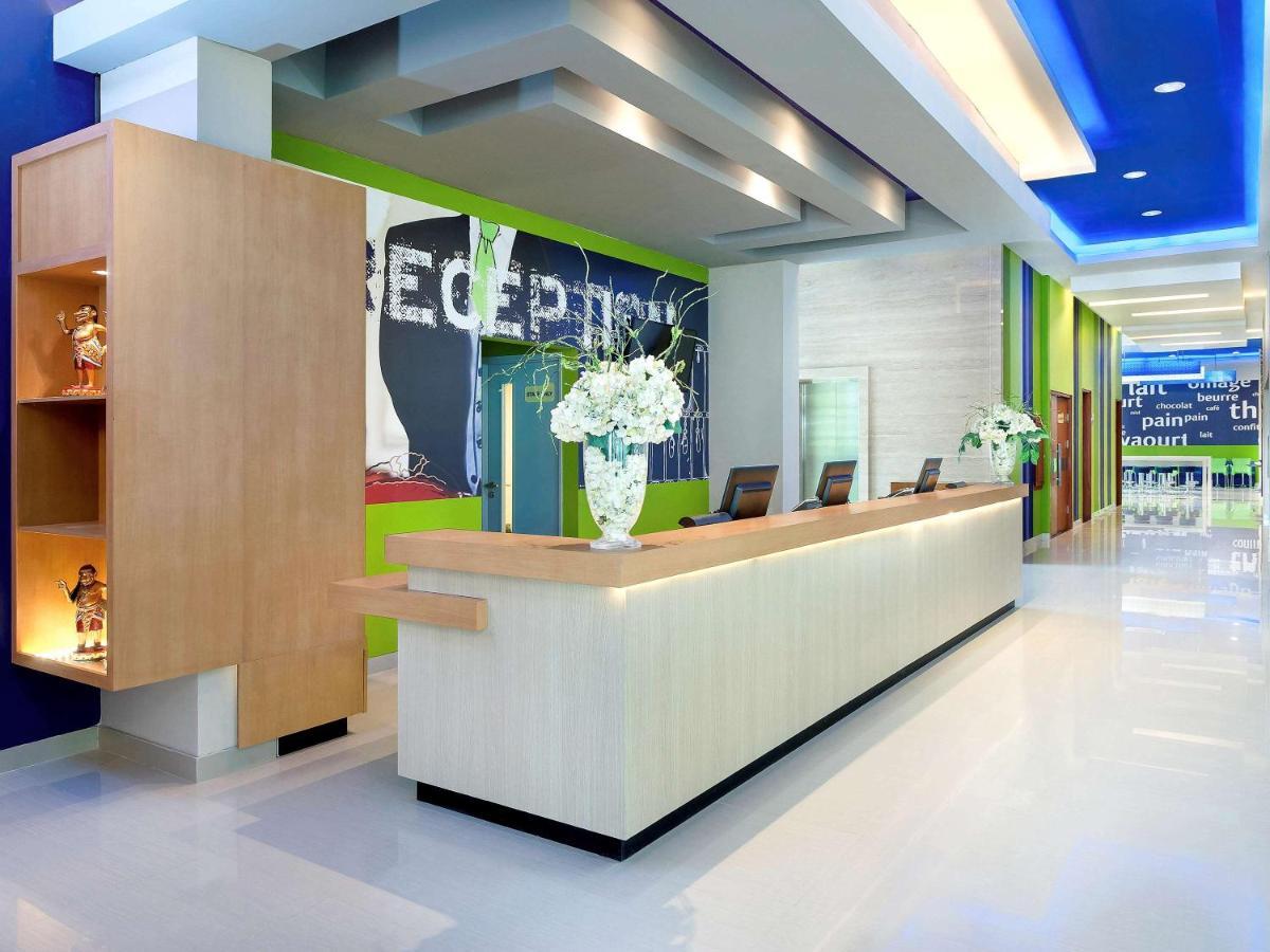 Ibis Budget Semarang Tendean Kültér fotó